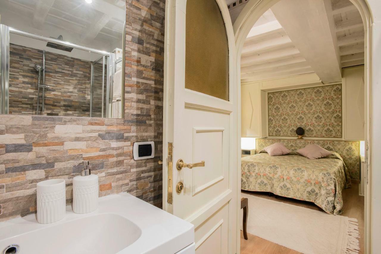 Trevinestrome - Exclusive Trevi Fountain View Apartment エクステリア 写真